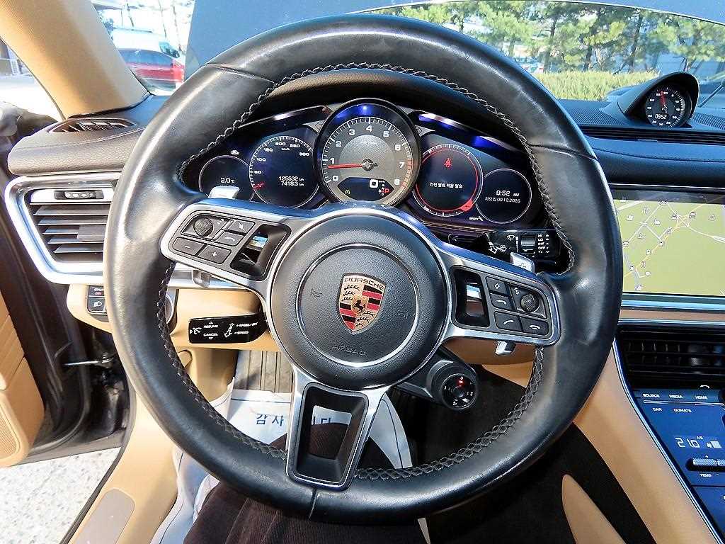 Porsche Panamera - Vista 8