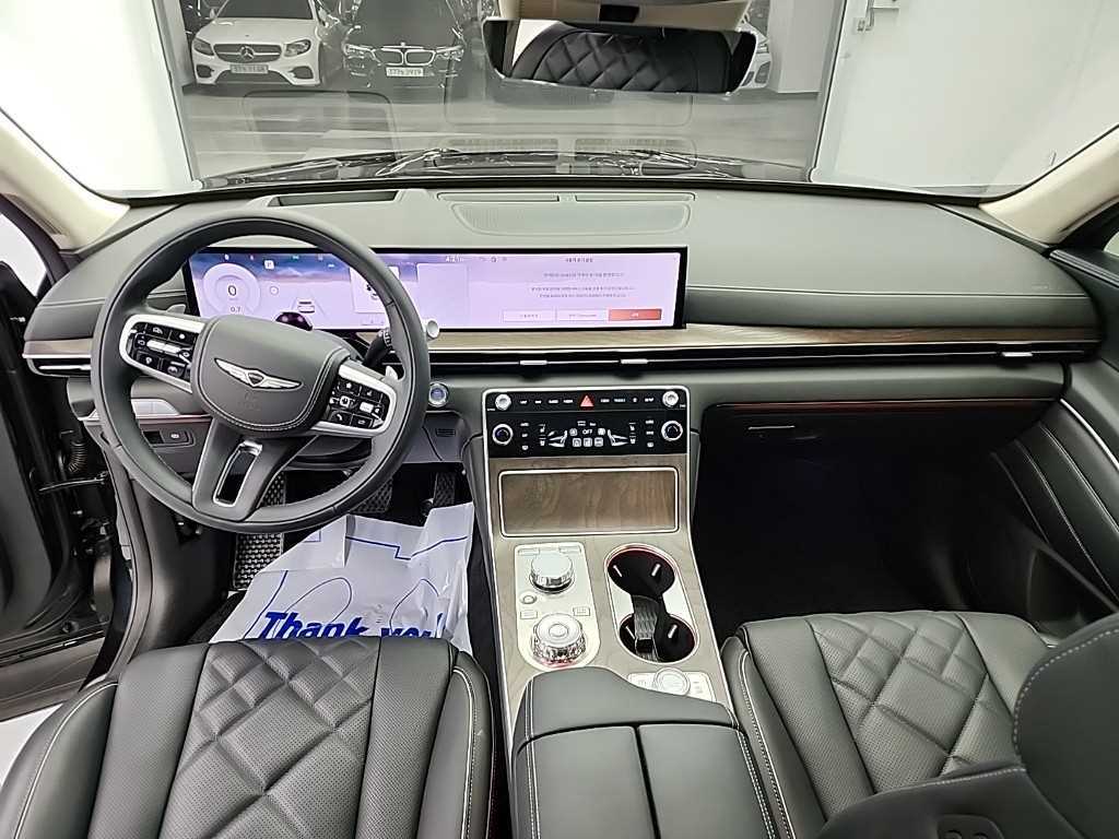 Genesis GV80 - Vista 7