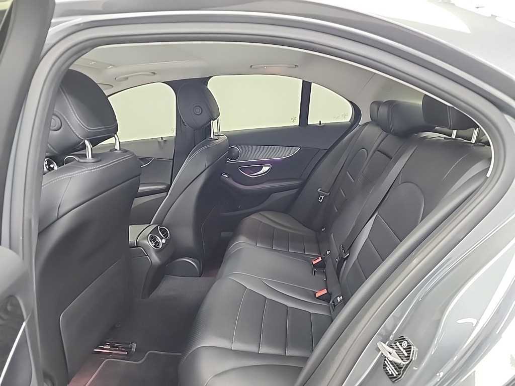Mercedes Benz C Class - Vista 12