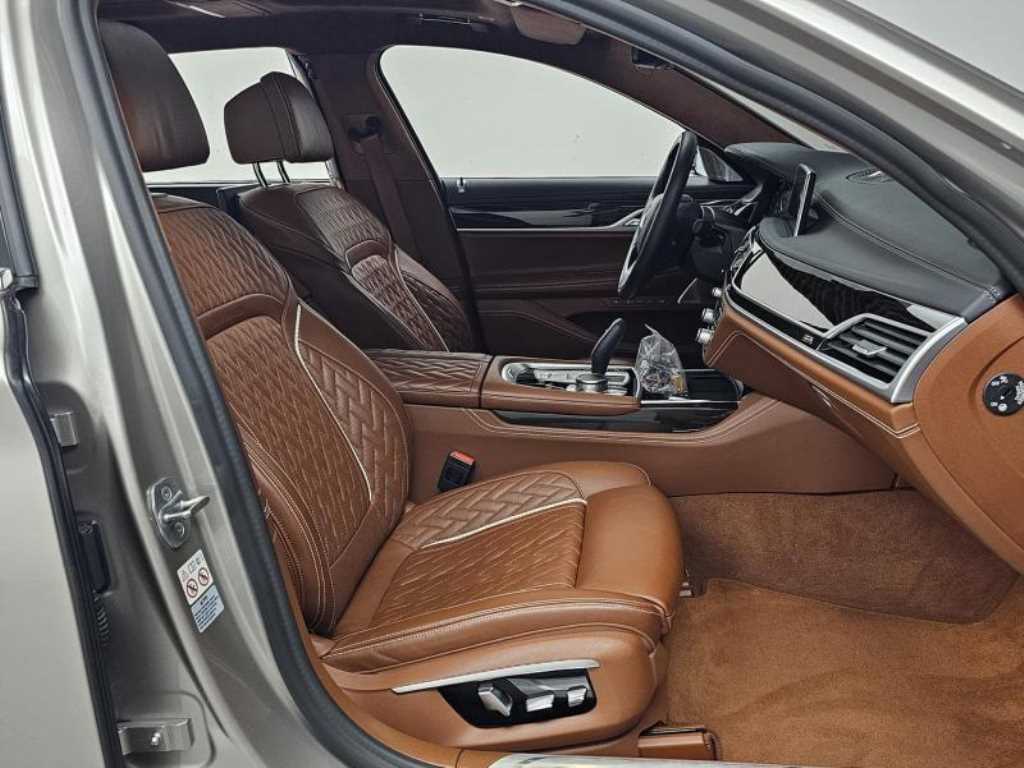 BMW 7 Series - Vista 12