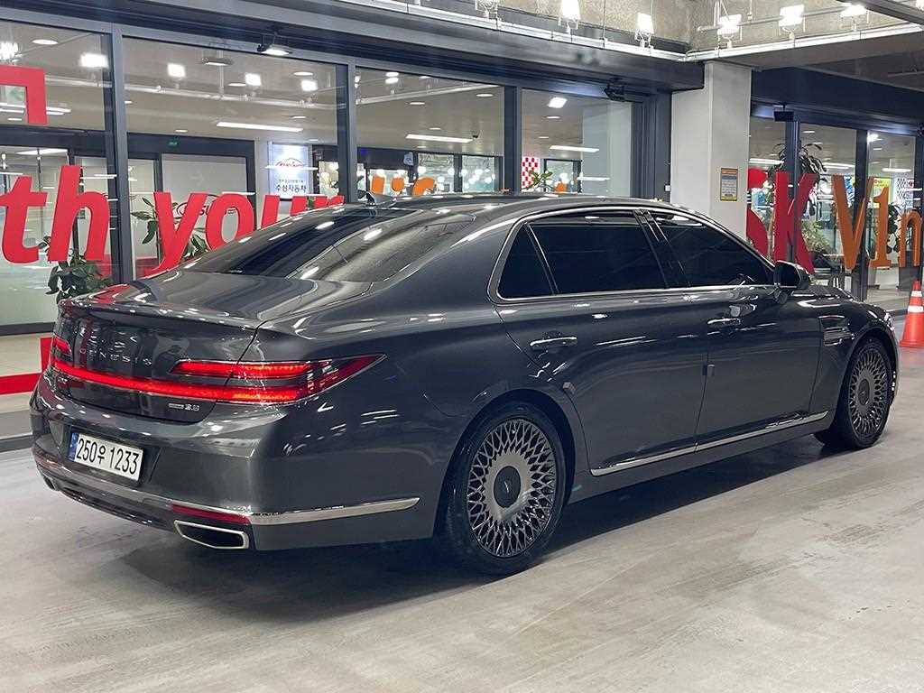 Genesis G90 - Vista 4
