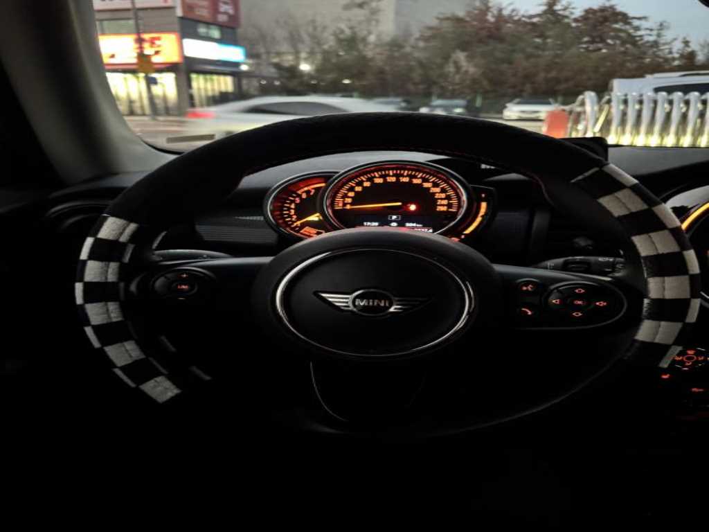 Mini Cooper - Vista 4