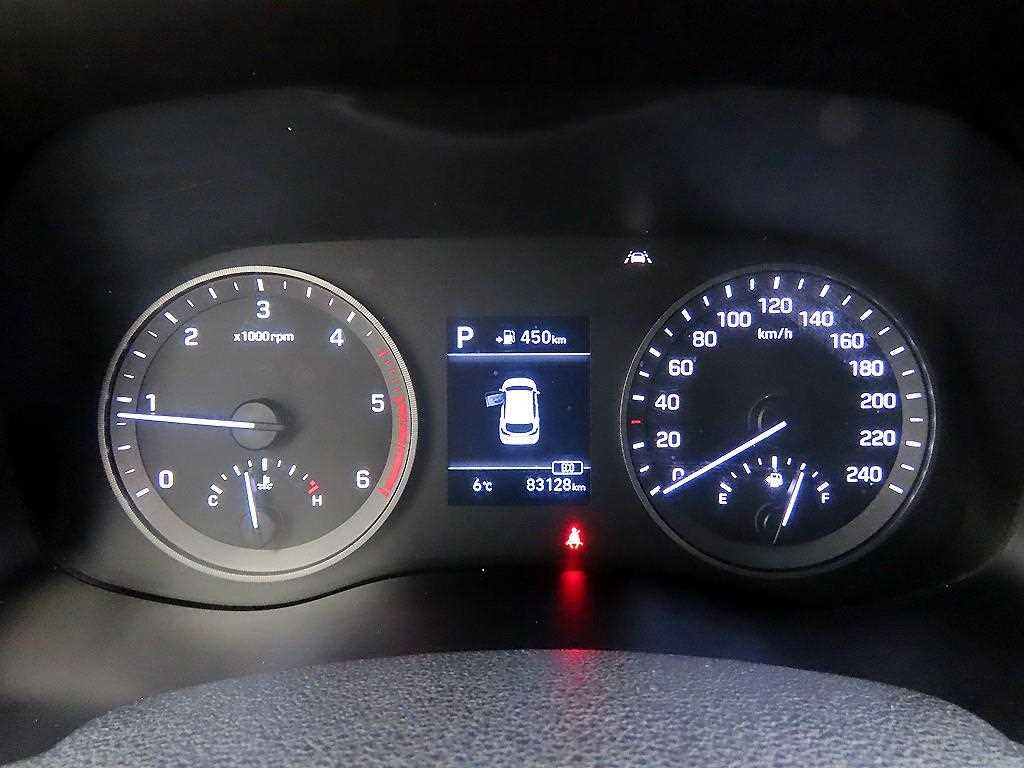 HYUNDAI Tucson - Vista 9