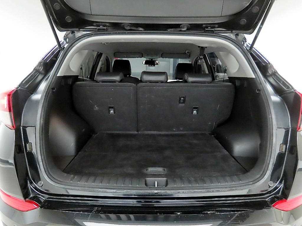 HYUNDAI Tucson - Vista 5