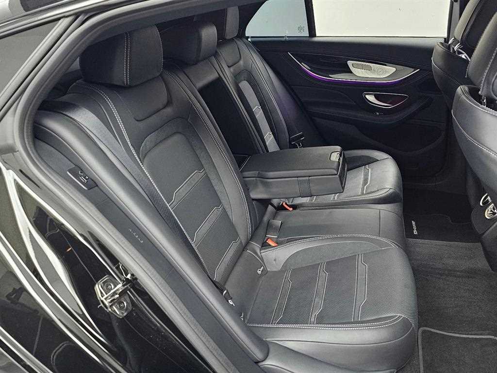 Mercedes Benz AMG GT - Vista 12