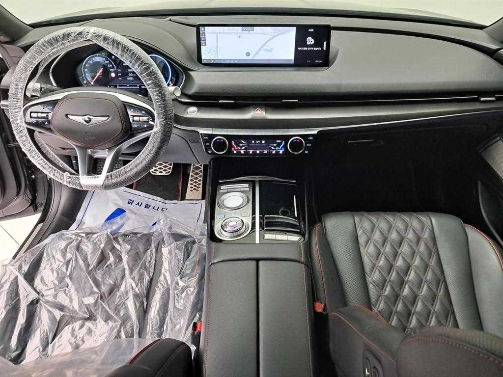 Genesis G80 - Vista 6