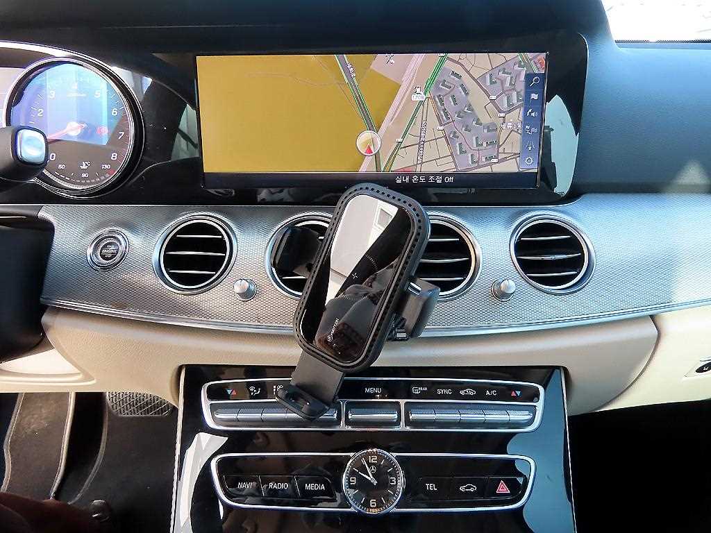 Mercedes Benz E class 2018 Negro - Importación desde Corea - HF Imports Iquique - Foto 13