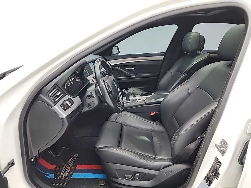 BMW 5 Series - Vista 11