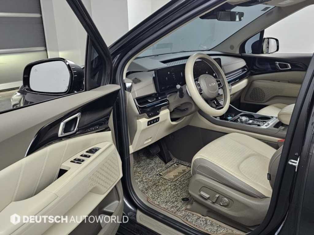 KIA Carnival - Vista 9