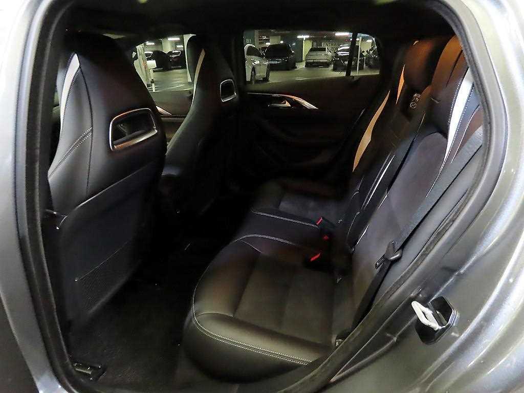 Infiniti Q - Vista 7