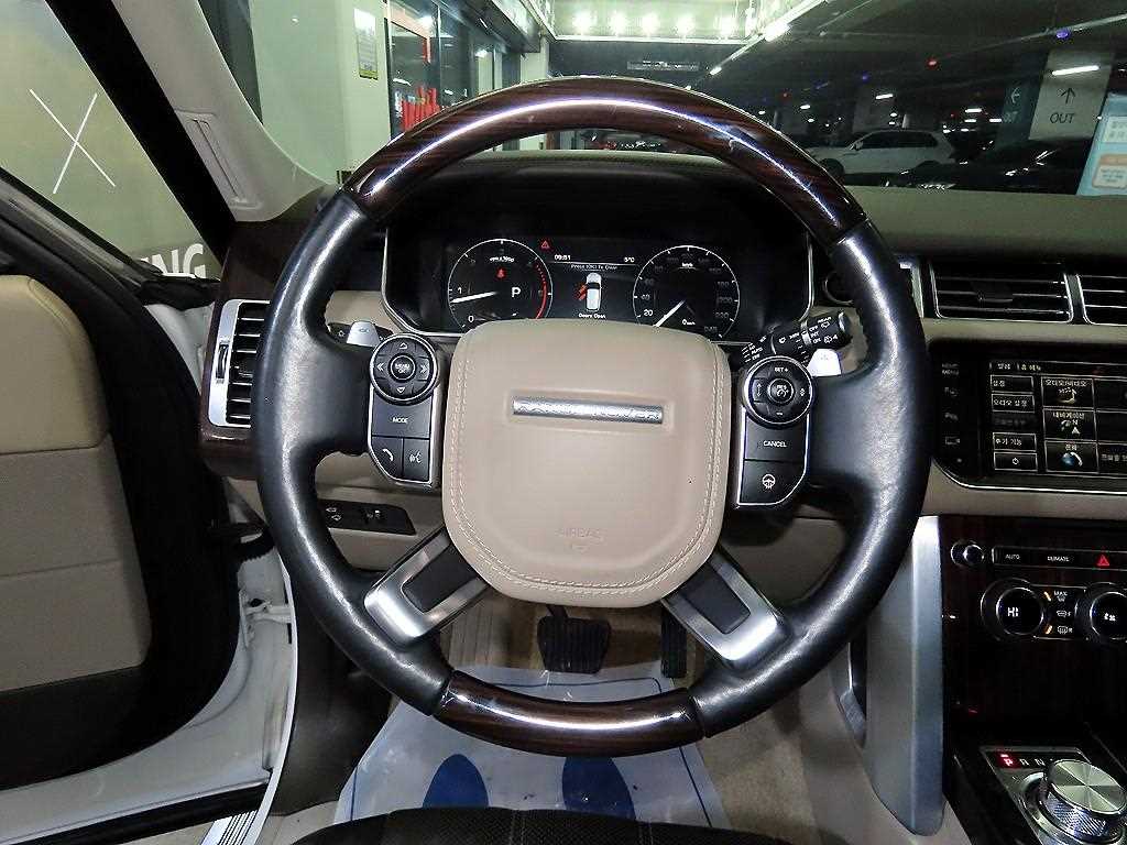 Land Rover Range Rover - Vista 8