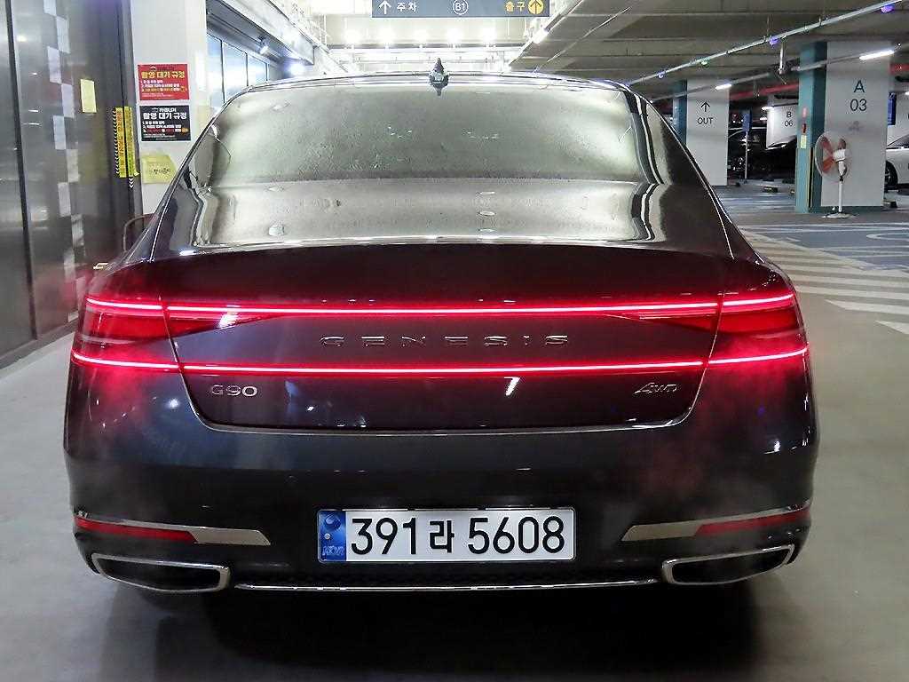 Genesis G90 - Vista 5