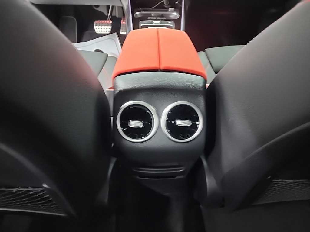 Mercedes Benz GLB Class 2024 Blanco - Importación desde Corea - HF Imports Iquique - Foto 13