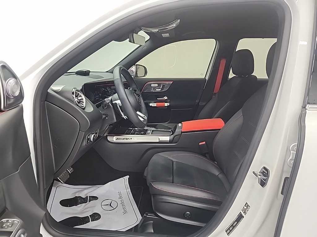 Mercedes Benz GLB Class - Vista 11