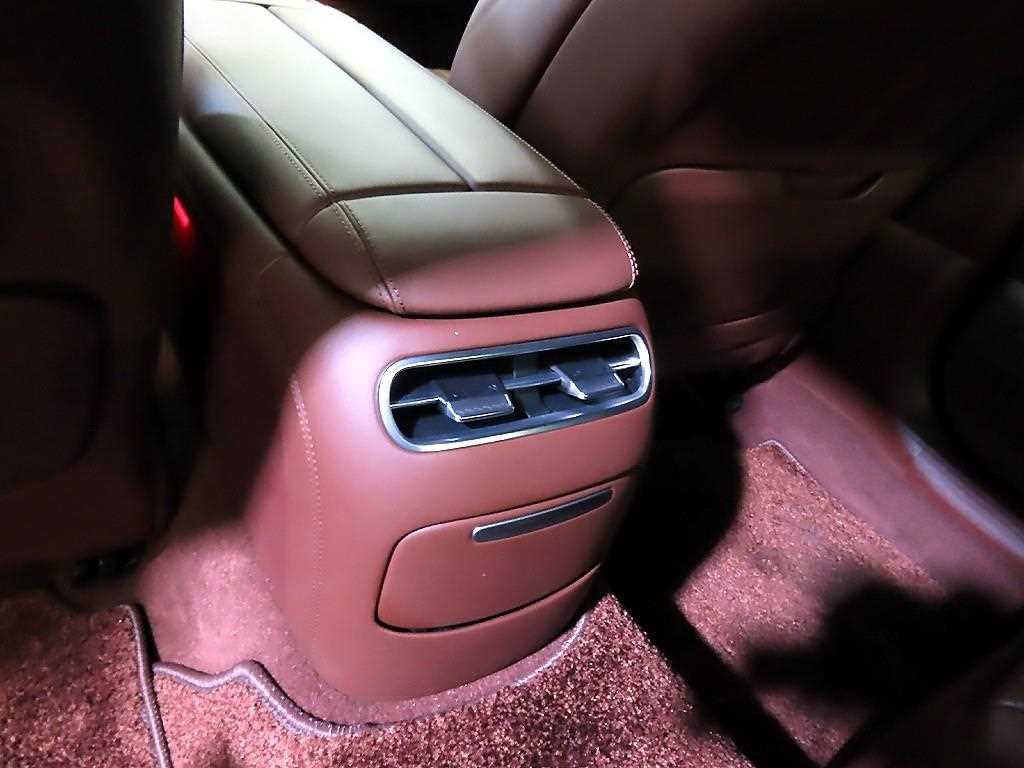 Genesis G90 2024 Gris - Importación desde Corea - HF Imports Iquique - Foto 14