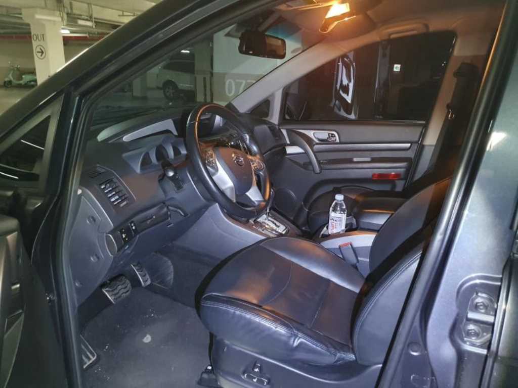 Ssangyong Korando - Vista 5