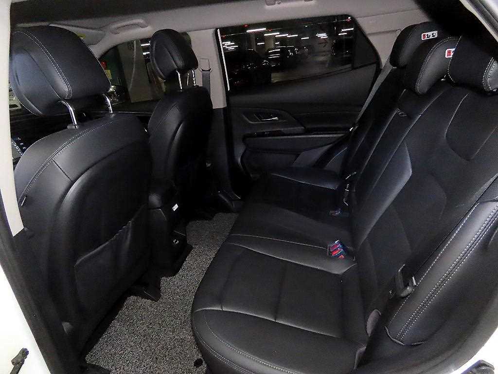 Ssangyong Korando - Vista 7