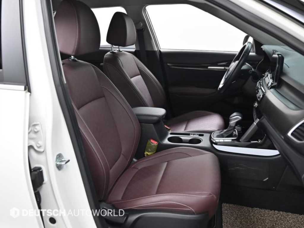 KIA Seltos - Vista 8