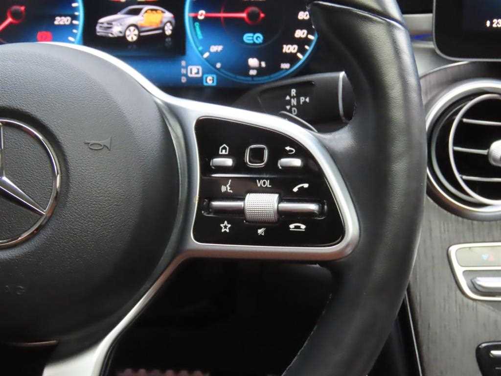 Mercedes Benz GLC Class - Vista 12