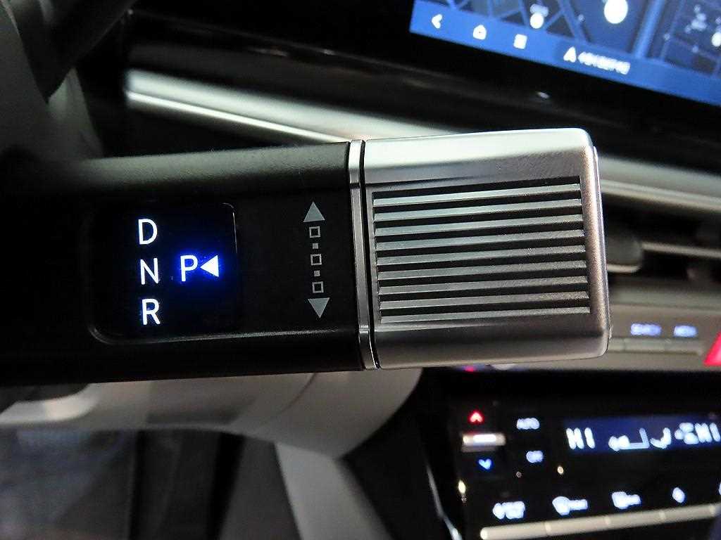 HYUNDAI Grandeur - Vista 12