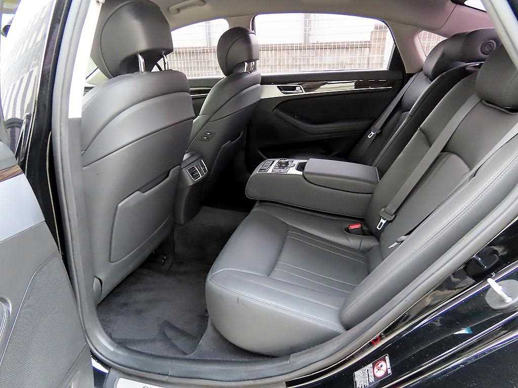 Genesis G80 - Vista 6