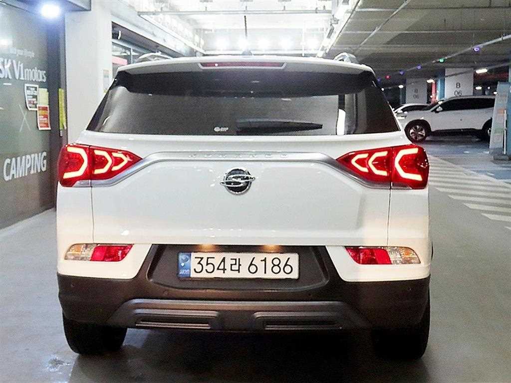 Ssangyong Korando - Vista 5