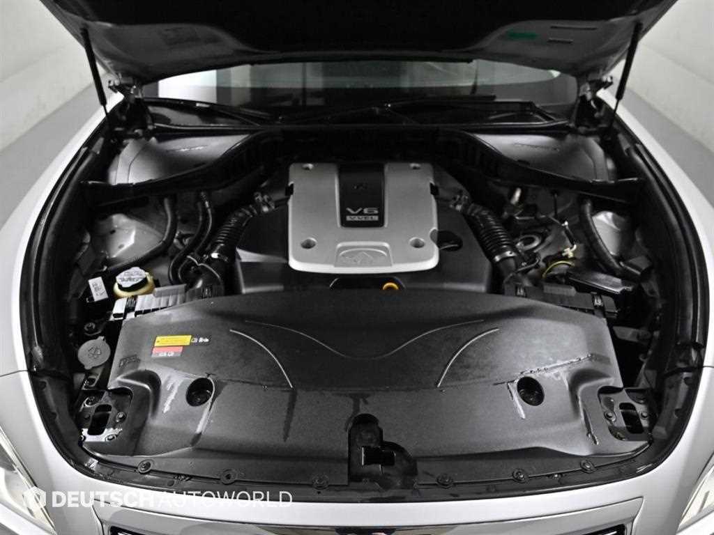 Infiniti M - Vista 6