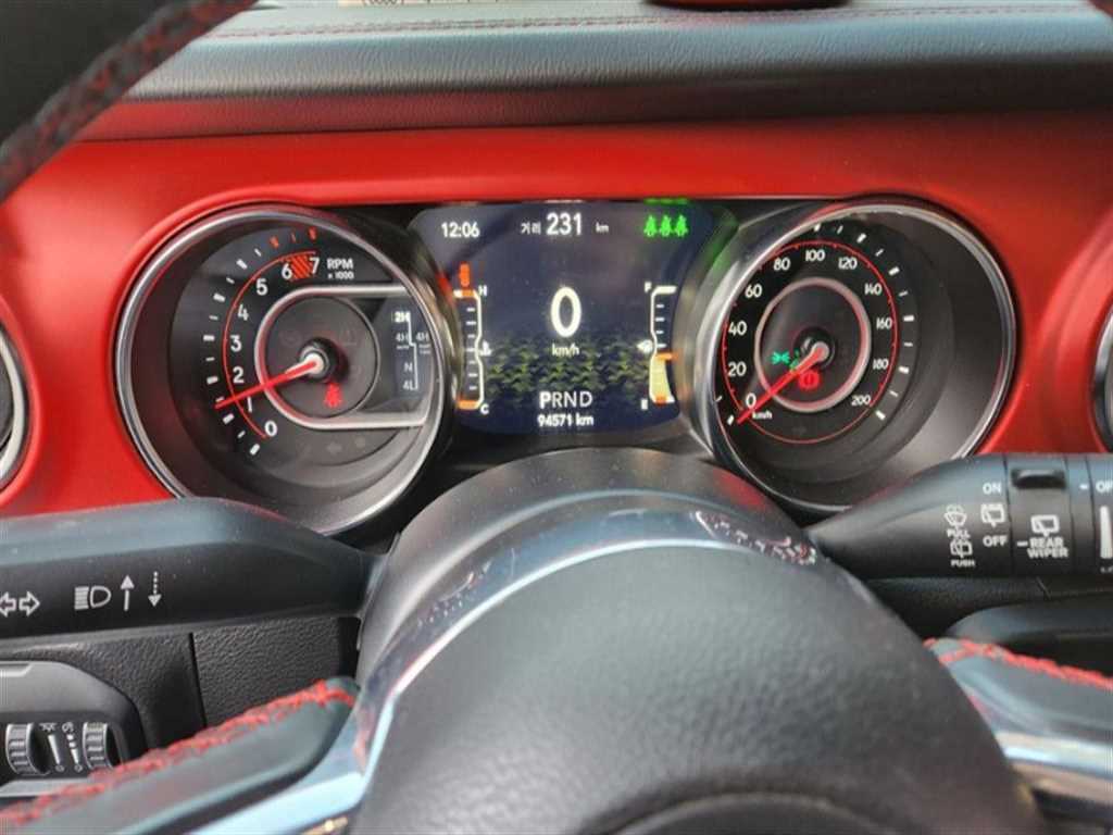 Jeep Wrangler - Vista 5