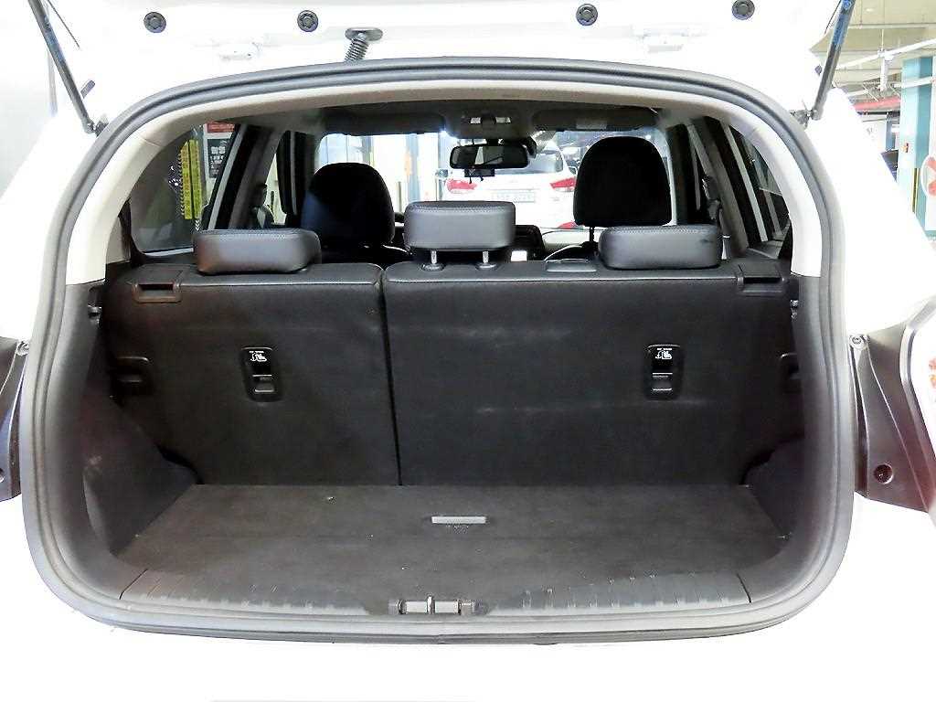 Ssangyong Tivoli 2022 Blanco - Importación desde Corea - HF Imports Iquique - Foto 17