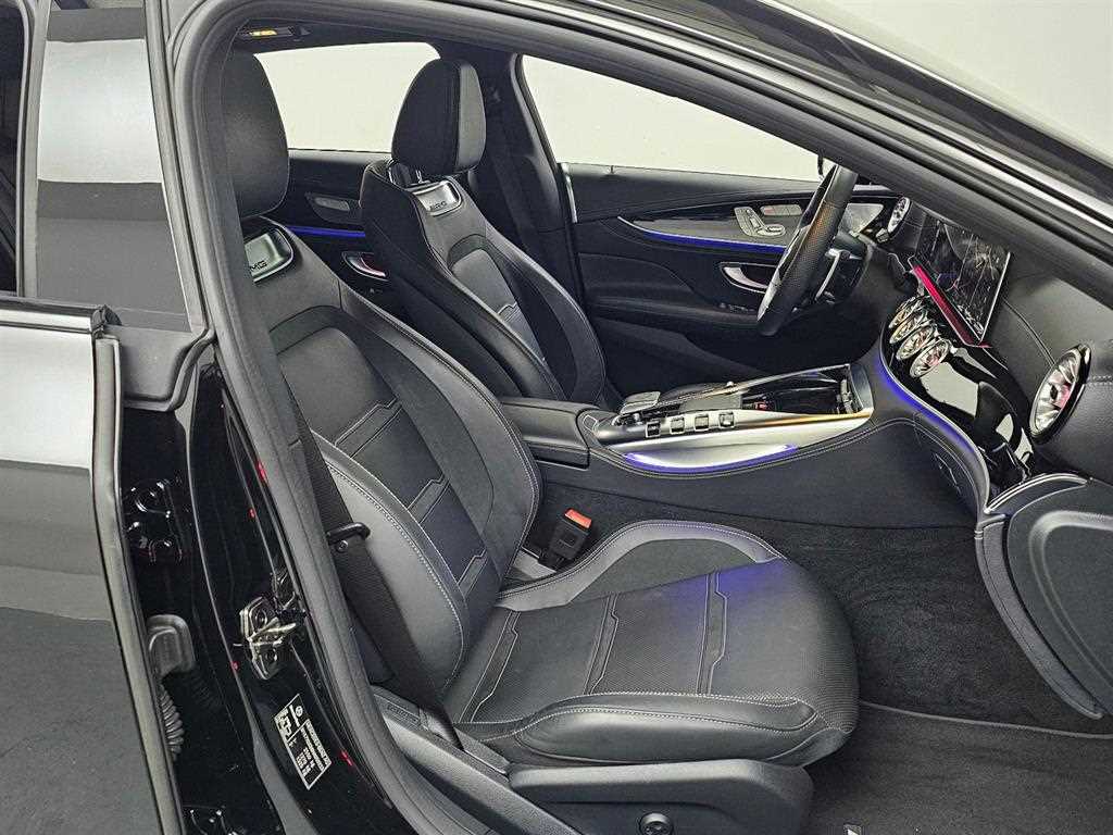 Mercedes Benz AMG GT - Vista 10