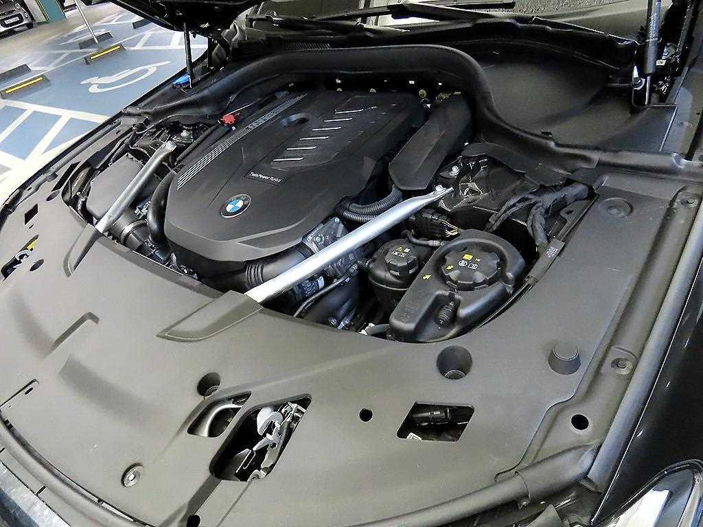 BMW Gran Turismo 2024 Negro - Importación desde Corea - HF Imports Iquique - Foto 19