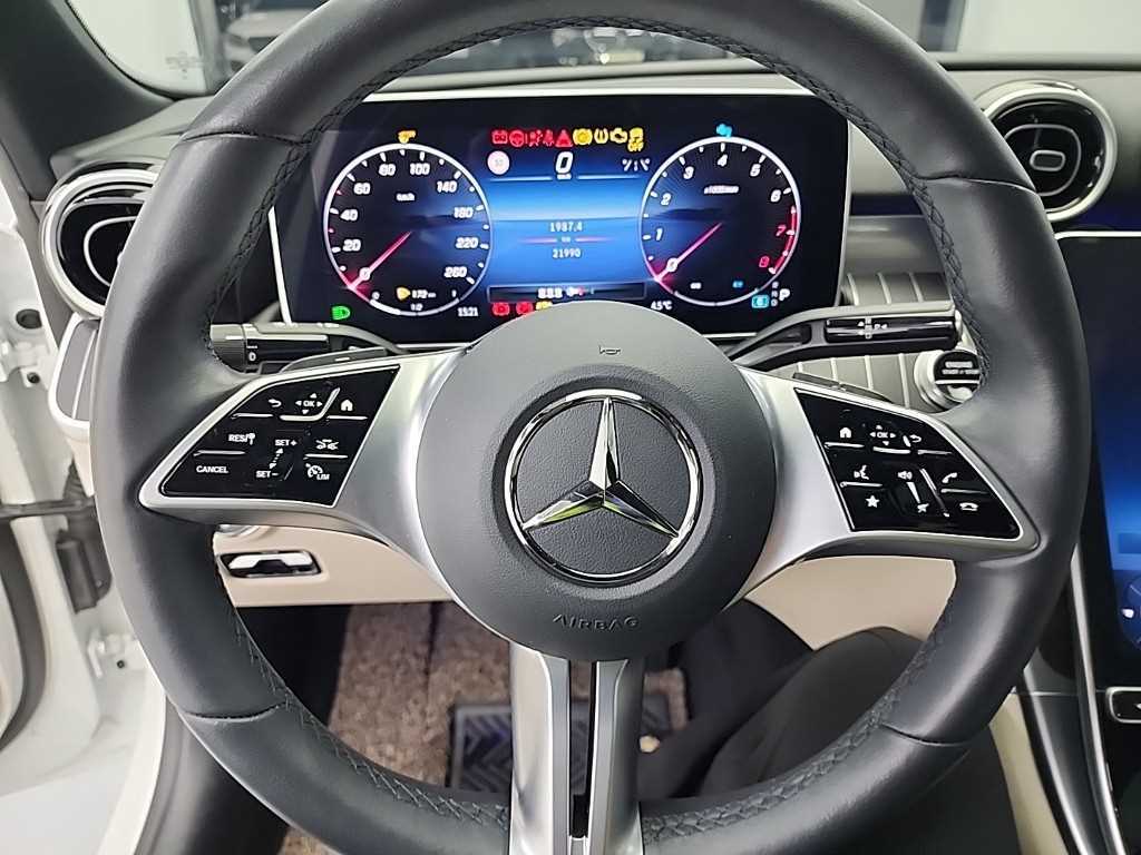 Mercedes Benz C Class - Vista 9