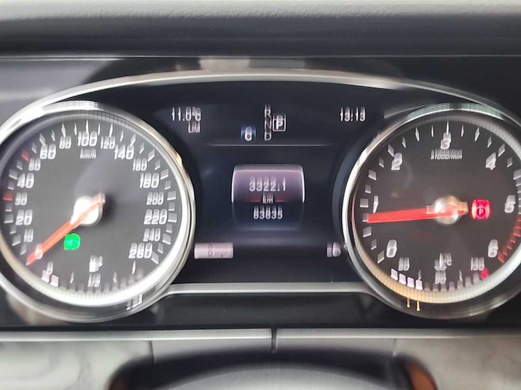 Mercedes Benz E class - Vista 6