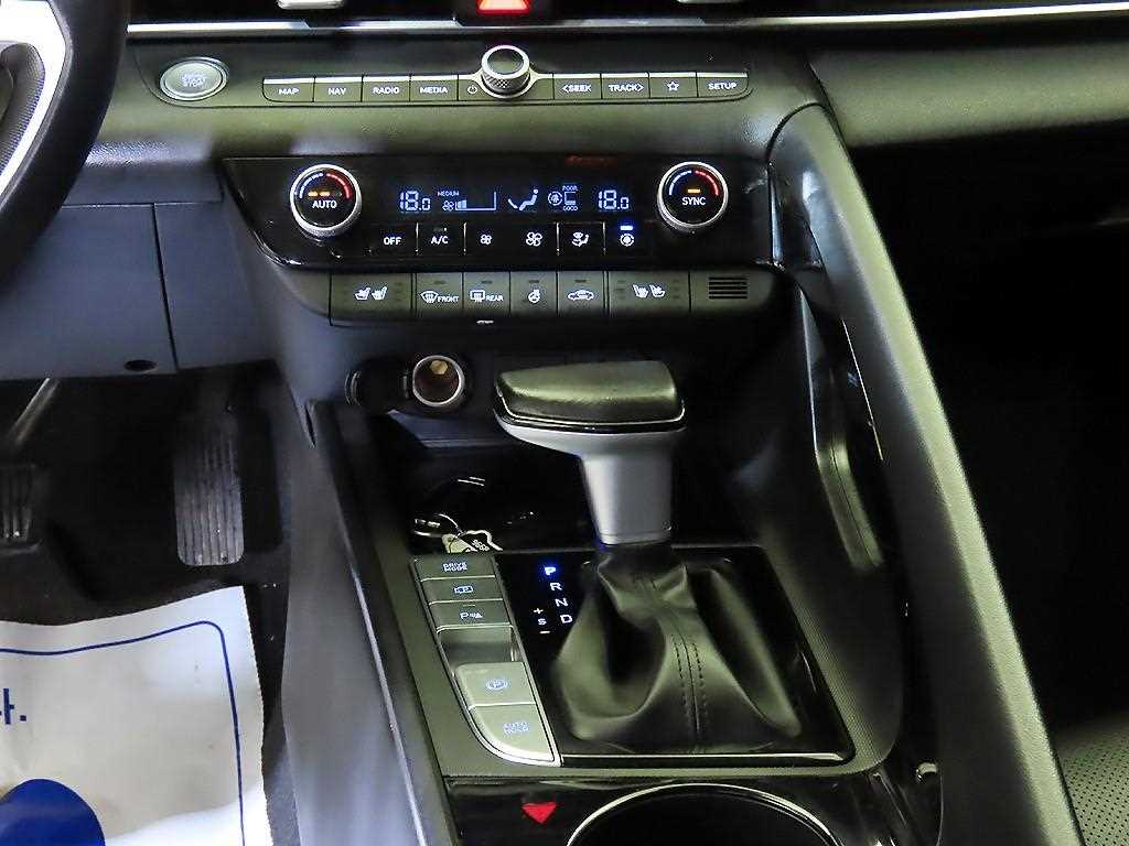 HYUNDAI Avante - Vista 12