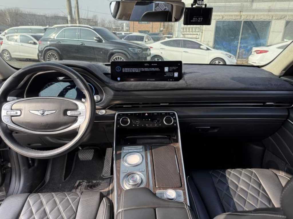 Genesis GV80 - Vista 11