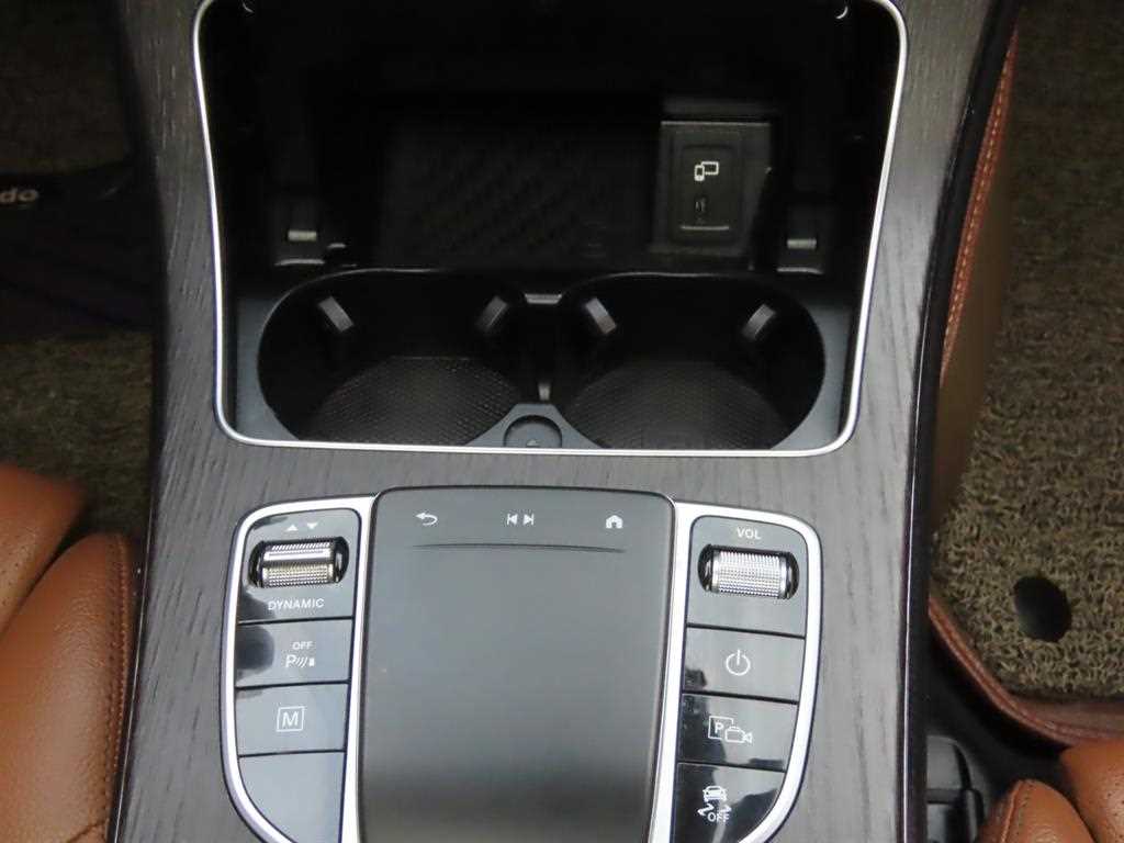 Mercedes Benz GLC Class 2021 Gris - Importación desde Corea - HF Imports Iquique - Foto 14