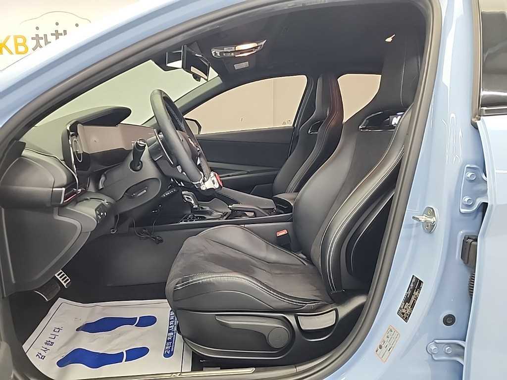 HYUNDAI Avante - Vista 11