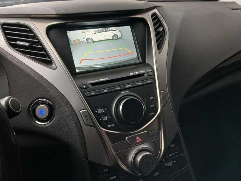 HYUNDAI Grandeur 2011 Negro - Importación desde Corea - HF Imports Iquique - Foto 13