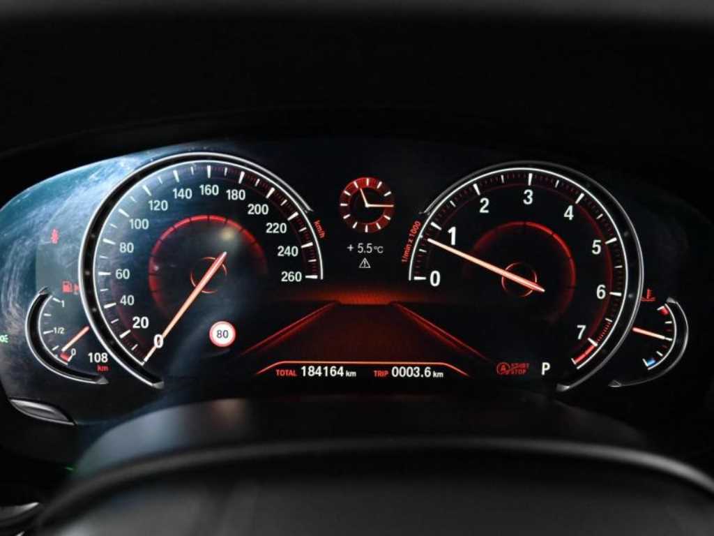 BMW 5 Series - Vista 8