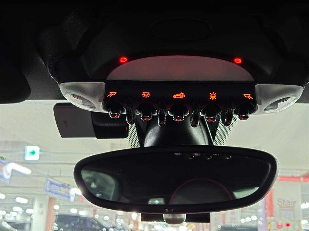 Mini Coupe - Vista 11