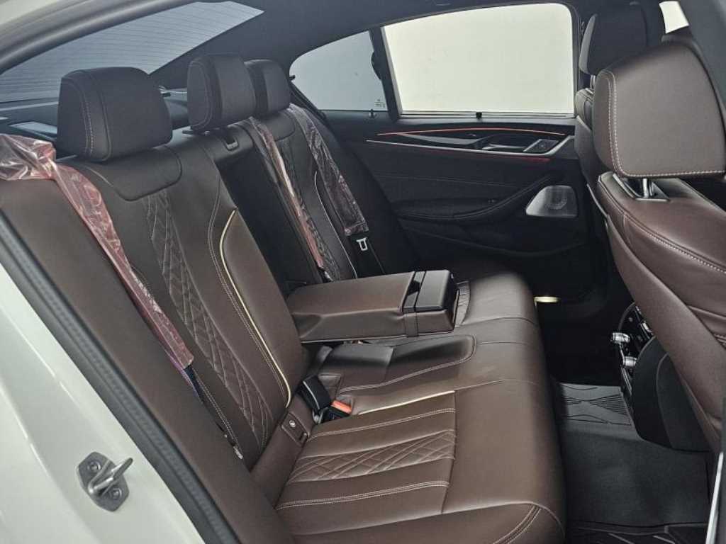 BMW 5 Series 2023 - Importación desde Corea - HF Imports Iquique - Foto 16