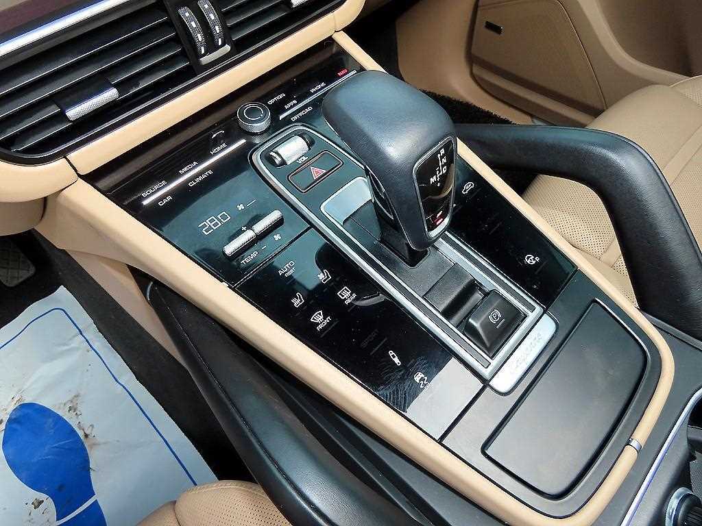 Porsche Cayenne - Vista 10