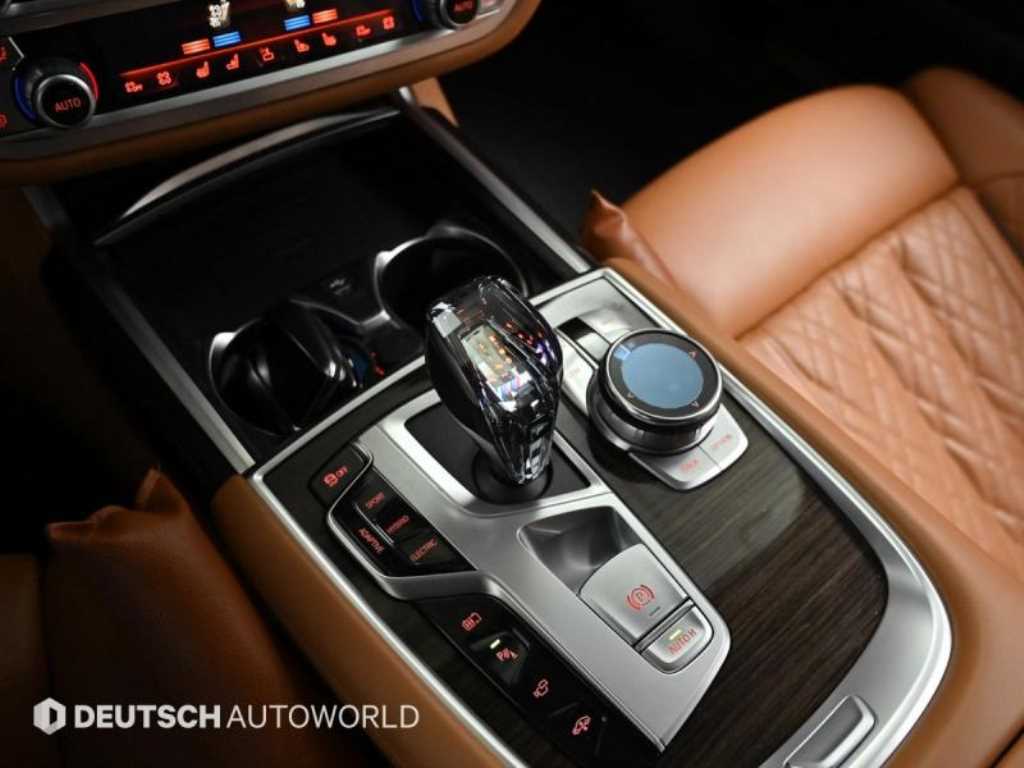BMW 7 Series - Vista 9