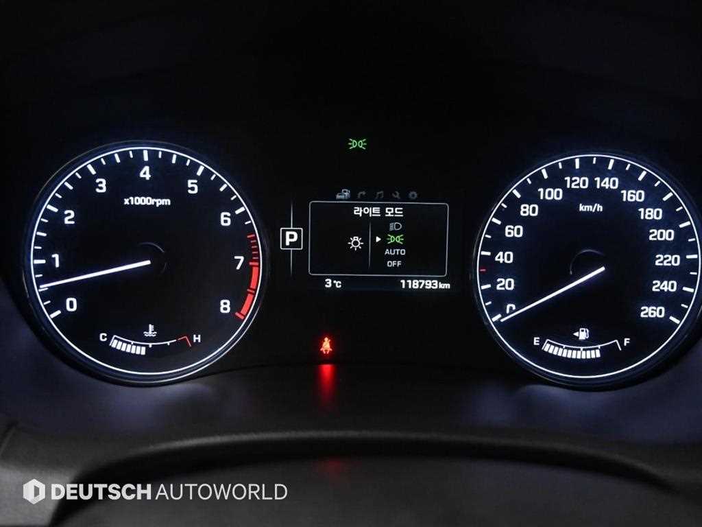 HYUNDAI Genesis - Vista 7