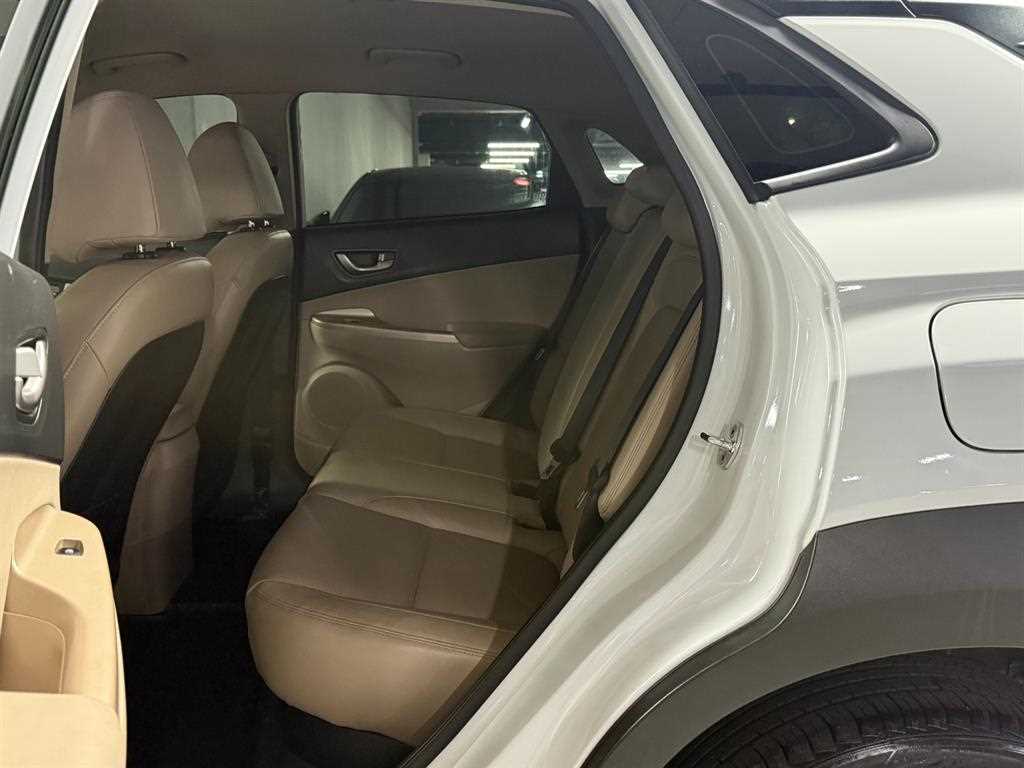 HYUNDAI Kona - Vista 8