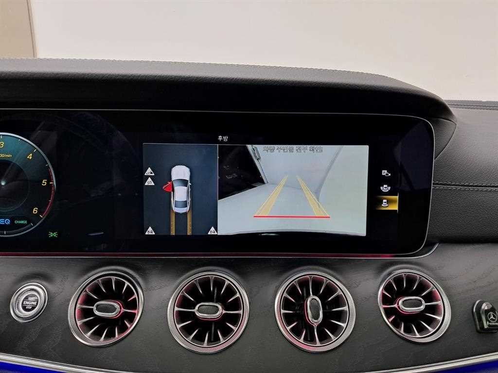 Mercedes Benz CLS Class - Vista 10