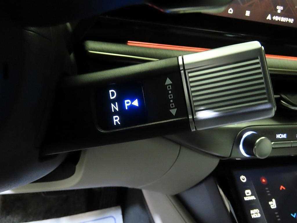 HYUNDAI Grandeur - Vista 12