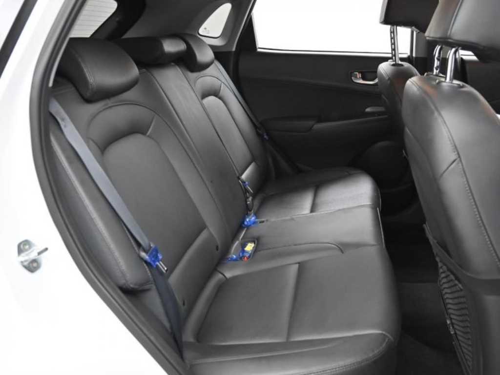 HYUNDAI Kona - Vista 12