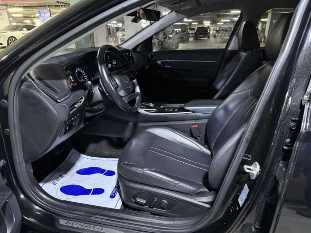 HYUNDAI Sonata - Vista 9