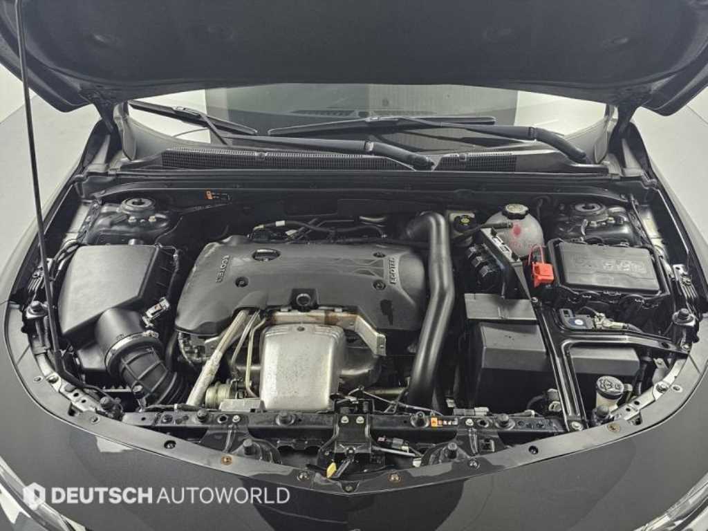 Chevrolet Malibu - Vista 6